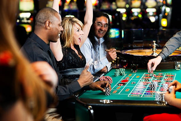 score808 app showing live casino tables with Dragon Tiger and live dealers
